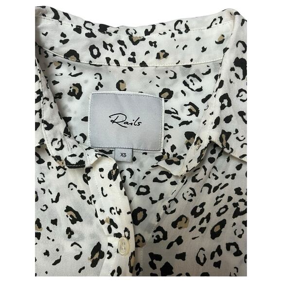 Rails Top Womens XS Leopard Print Short Cuffed Sleeve Button Up High Low White - Picture 2 of 13